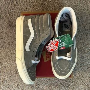 NWT Vans Pig Suede Sk-8 Hi Shoe Gray Men’s Size 4.5 Wmns Size 6